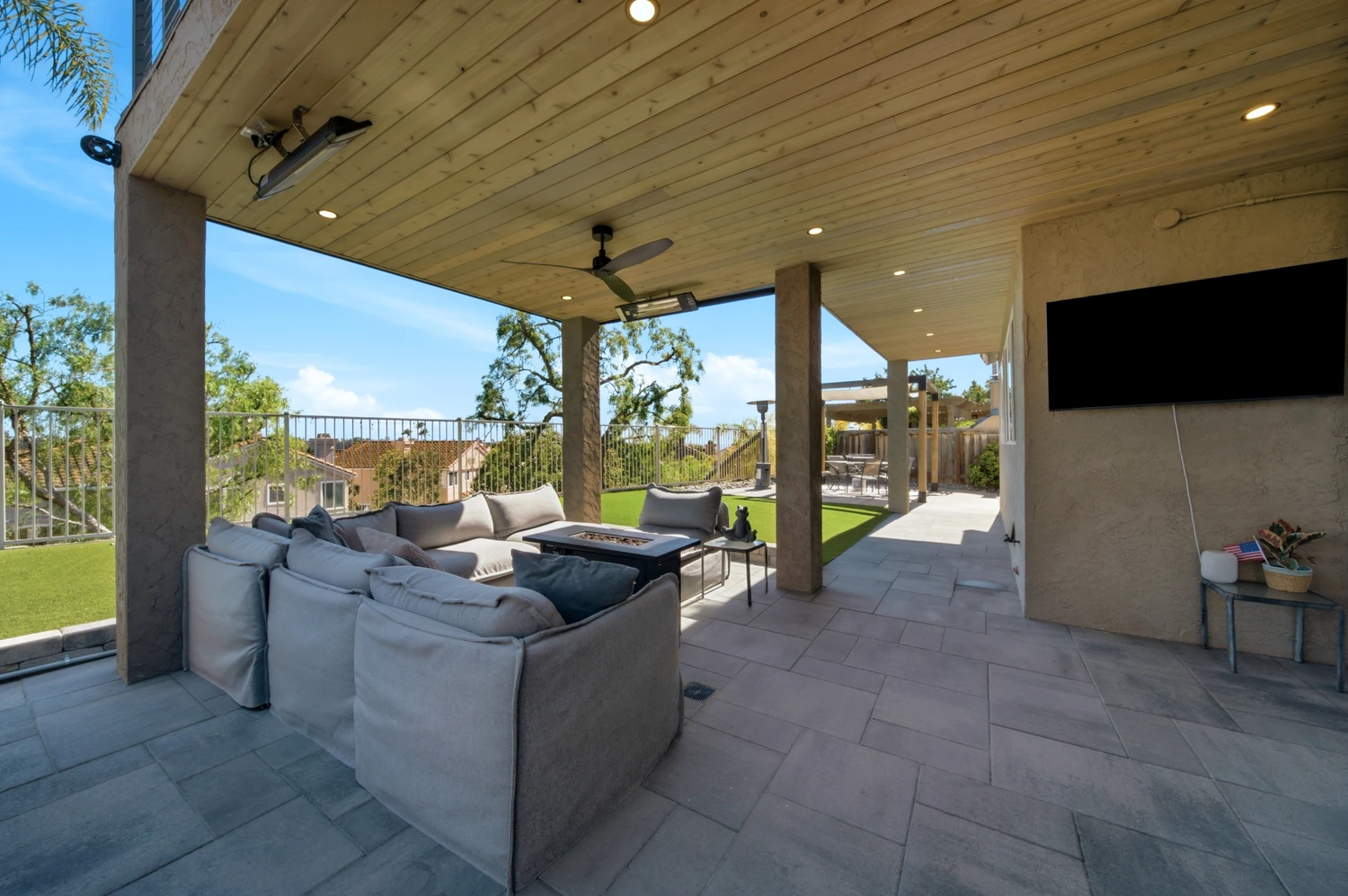 https://gaiabuildersandpools.com/wp-content/uploads/2026/08/home-gallary-2.webp